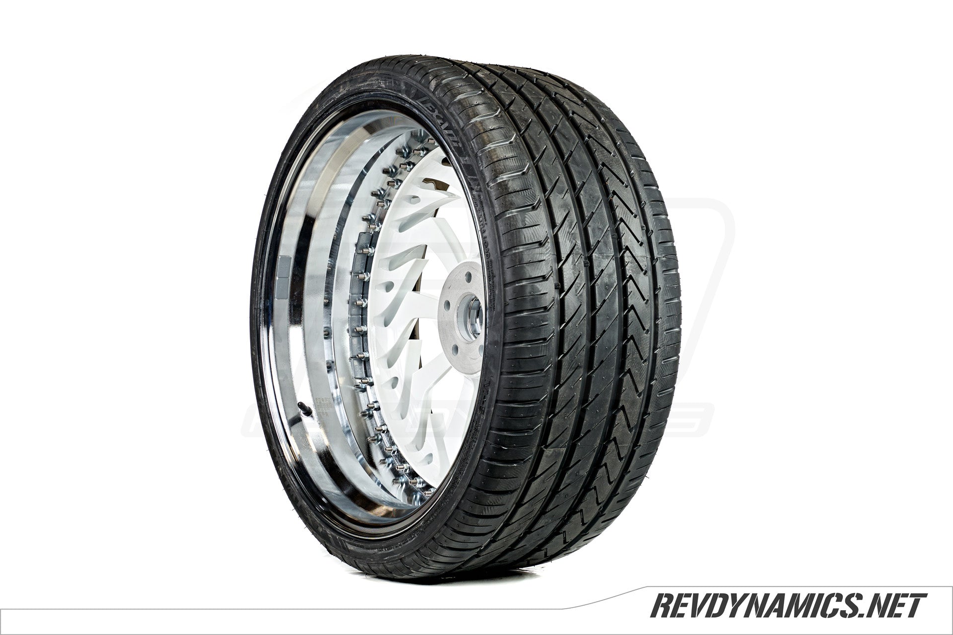 Polaris Slingshot 2pc wheel in chrome black and white