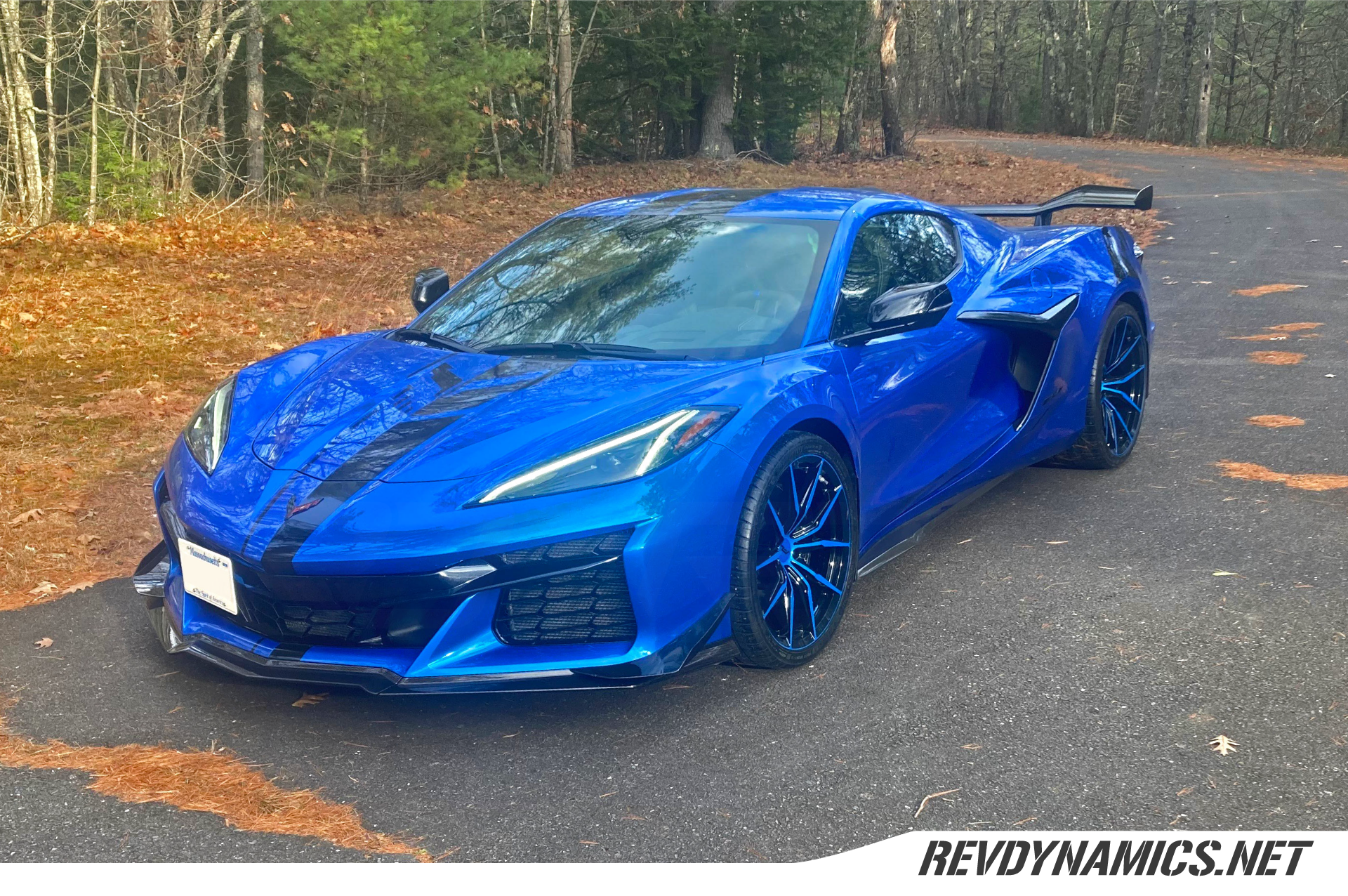 Corvette C8 Z06 Forgedlite LC6 Riptide Blue and Black