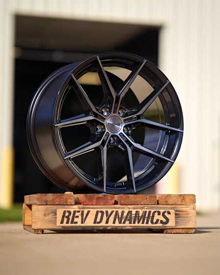 Corvette C8 20in Rim Black with machined face