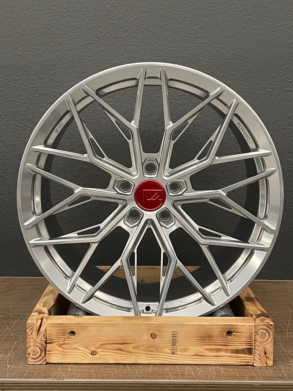 Variant Maxim C8 Corvette 20x9" Front 21x12" Rear Wheel and Tire Package